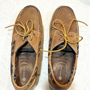 Earth Shoe -size 13 leather shoe lace worn 7 times Boat Shoes